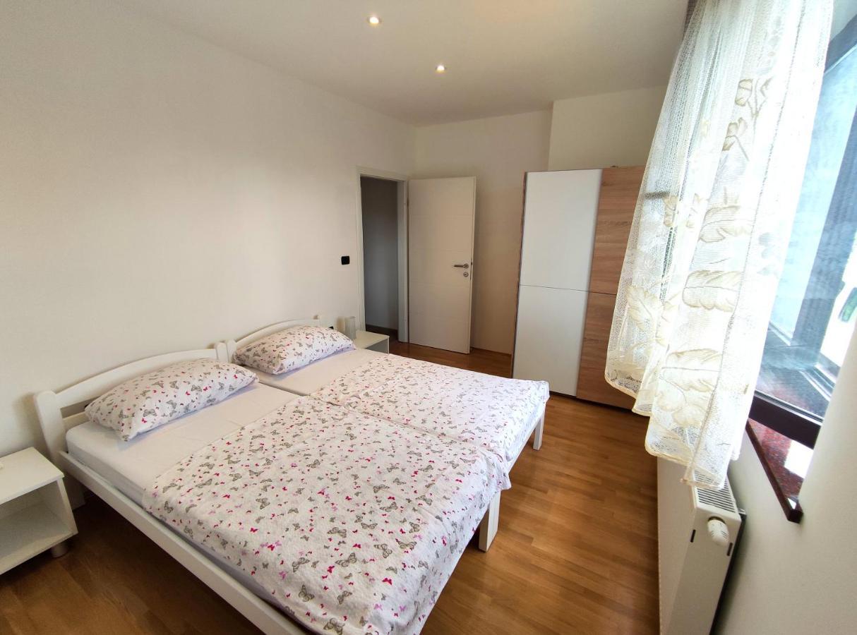 Apartmani Melia Marčelji Exterior foto