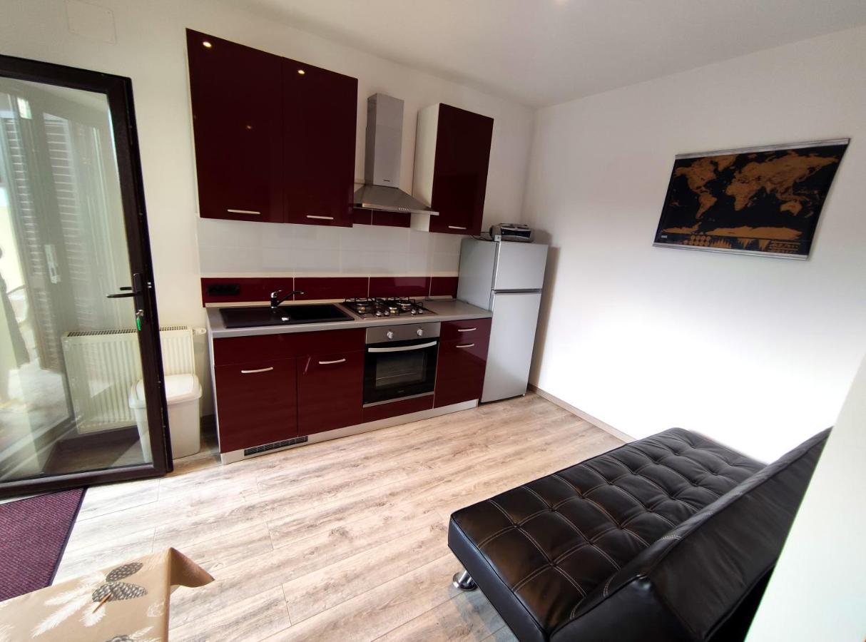 Apartmani Melia Marčelji Exterior foto